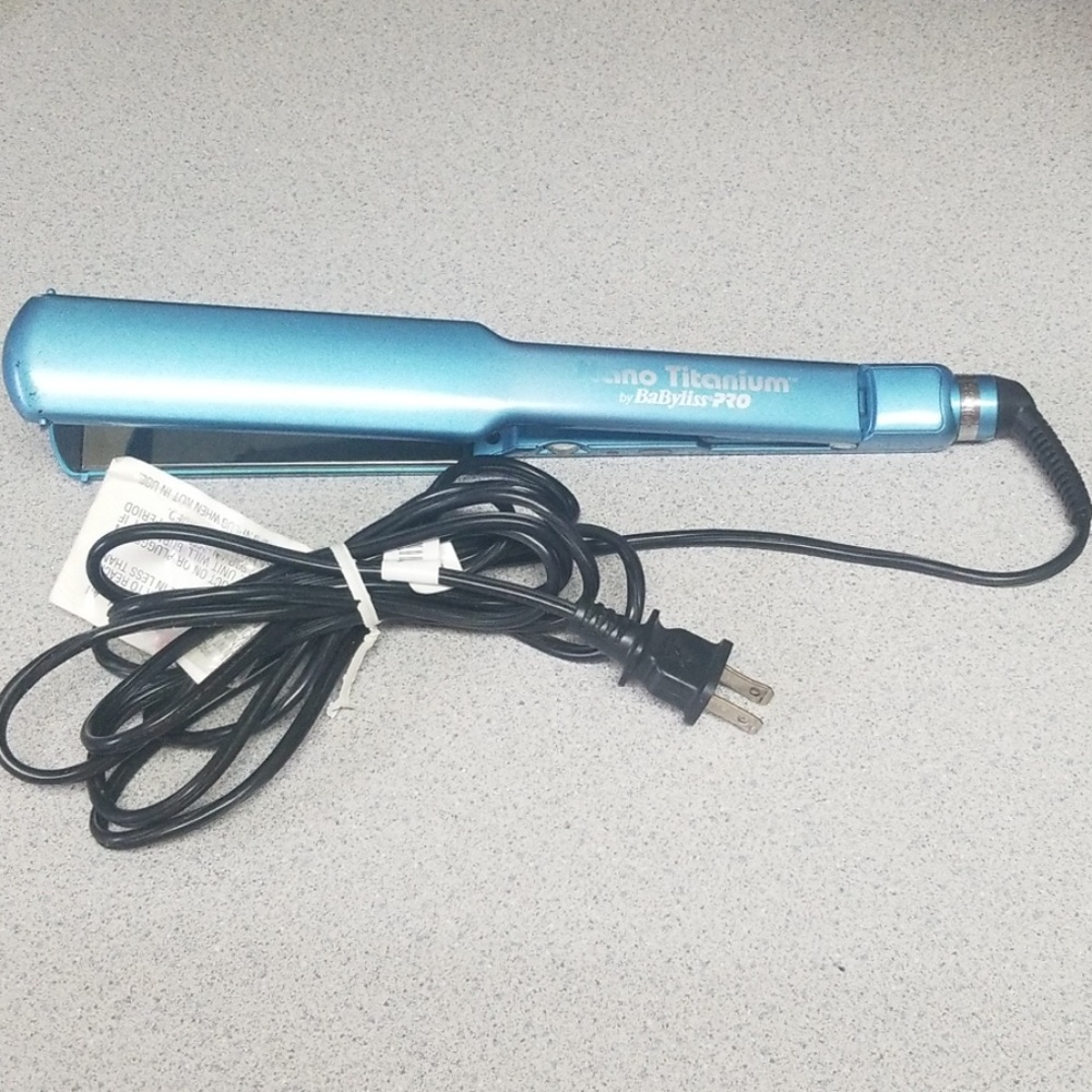 Nano Titanium BabylissPro 1.5in Straightening Iron